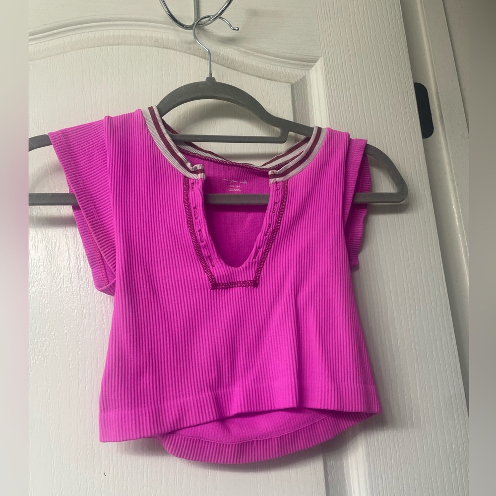 Urban Outfitters cropped v-neck shirt